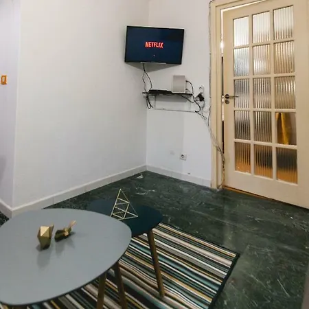 Calea Victorie Apartment, Garden Balcony Апартаменти *